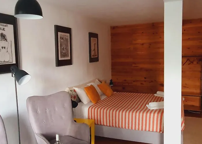 A-tipica 게스트하우스 *