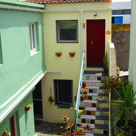 A-tipica Ponta Delgada