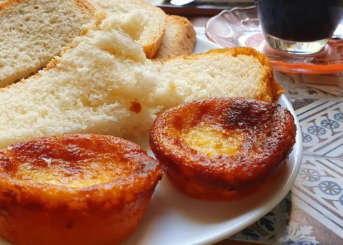 A-tipica * 蓬塔德尔加达