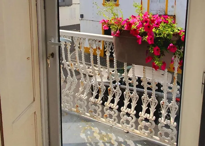 招待所 A-tipica 蓬塔德尔加达